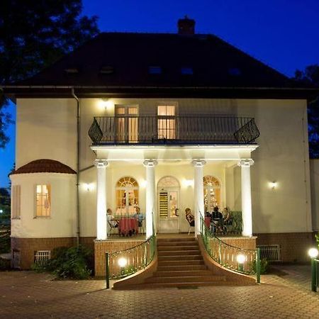 Adria Bed & Breakfast Myślibórz Екстериор снимка