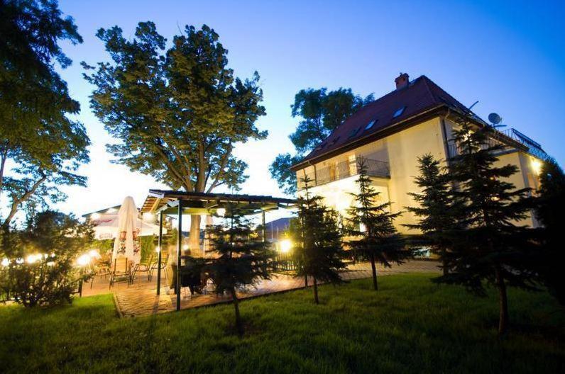 Adria Bed & Breakfast Myślibórz Екстериор снимка